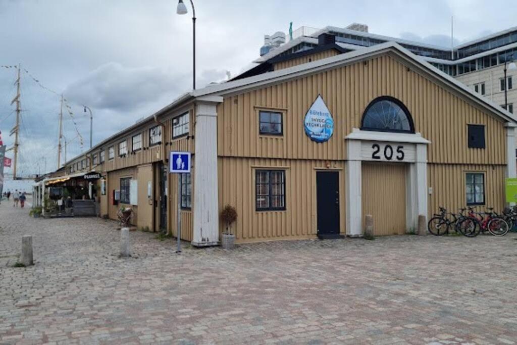 Husbaten Vega 2 Goeteborg City Exterior photo
